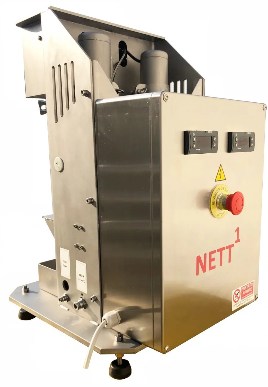 Riempitrice NETT1, vista posteriore con quadro elettrico