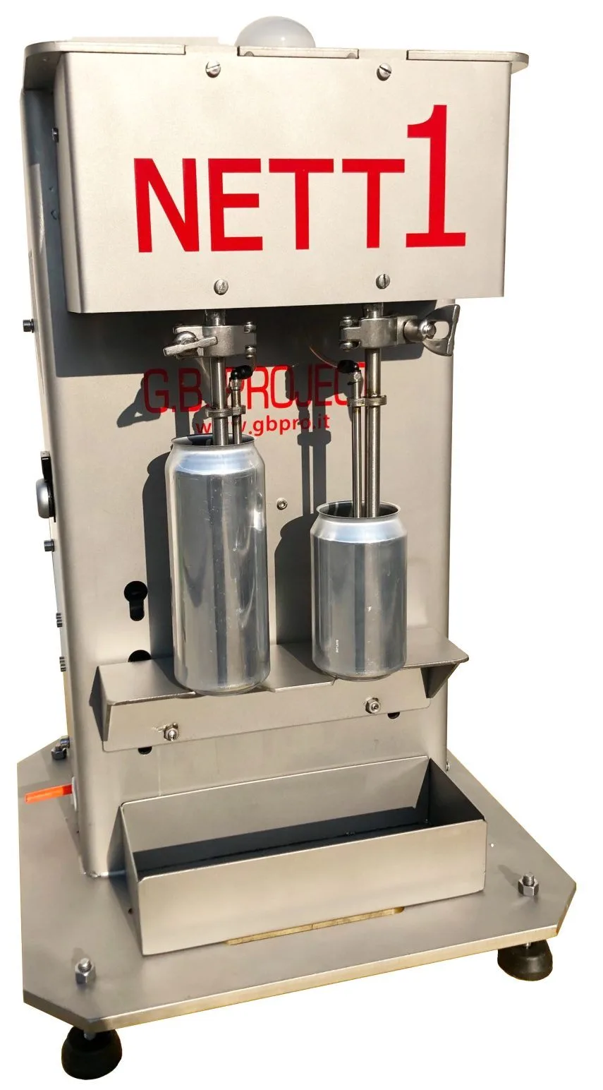 Riempitrice per lattine NETT1, vista frontale con due lattine in riempimento